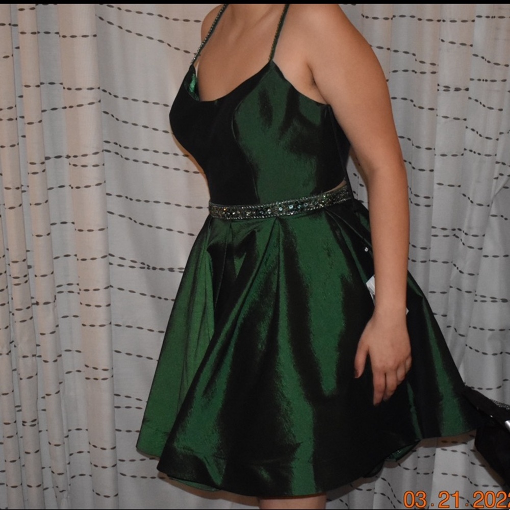 dark green prom/bridesmaids /quince guest dress size 8.